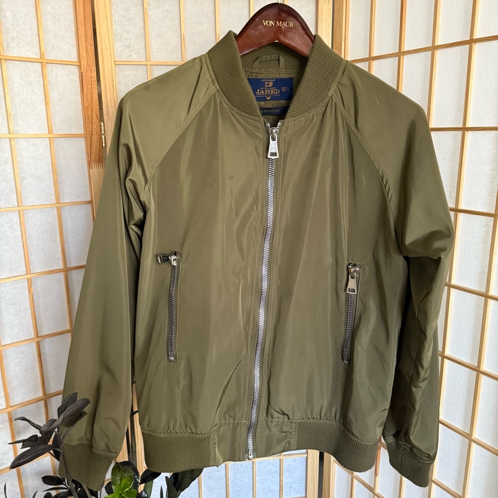 JARED Green Bomber Jacket with Elasticized Waistband